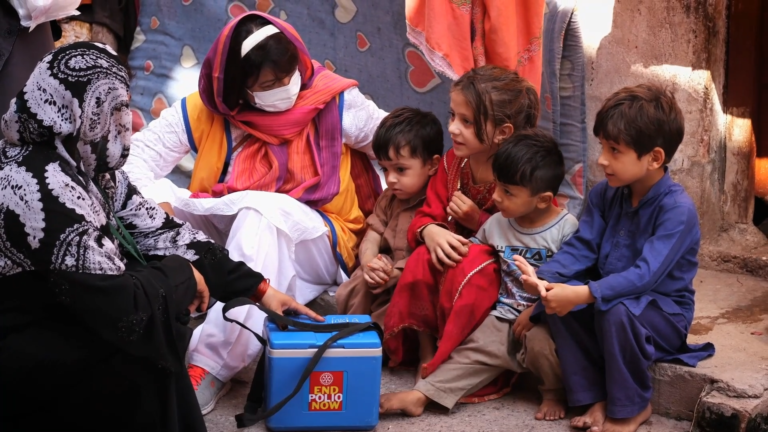 Vidéo : Jennifer Jones sur le terrain au Pakistan